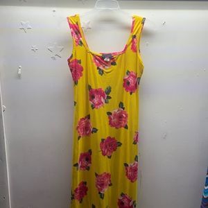 Discreet ankle length dress